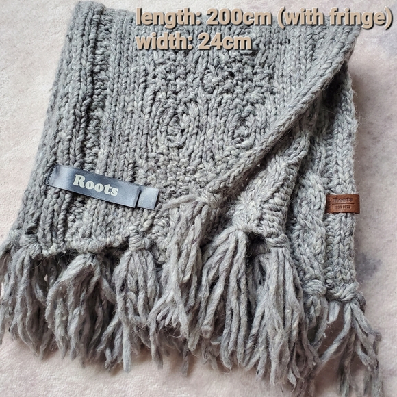 Roots Accessories - Roots Heather Gray Knit Scarf with Tassels